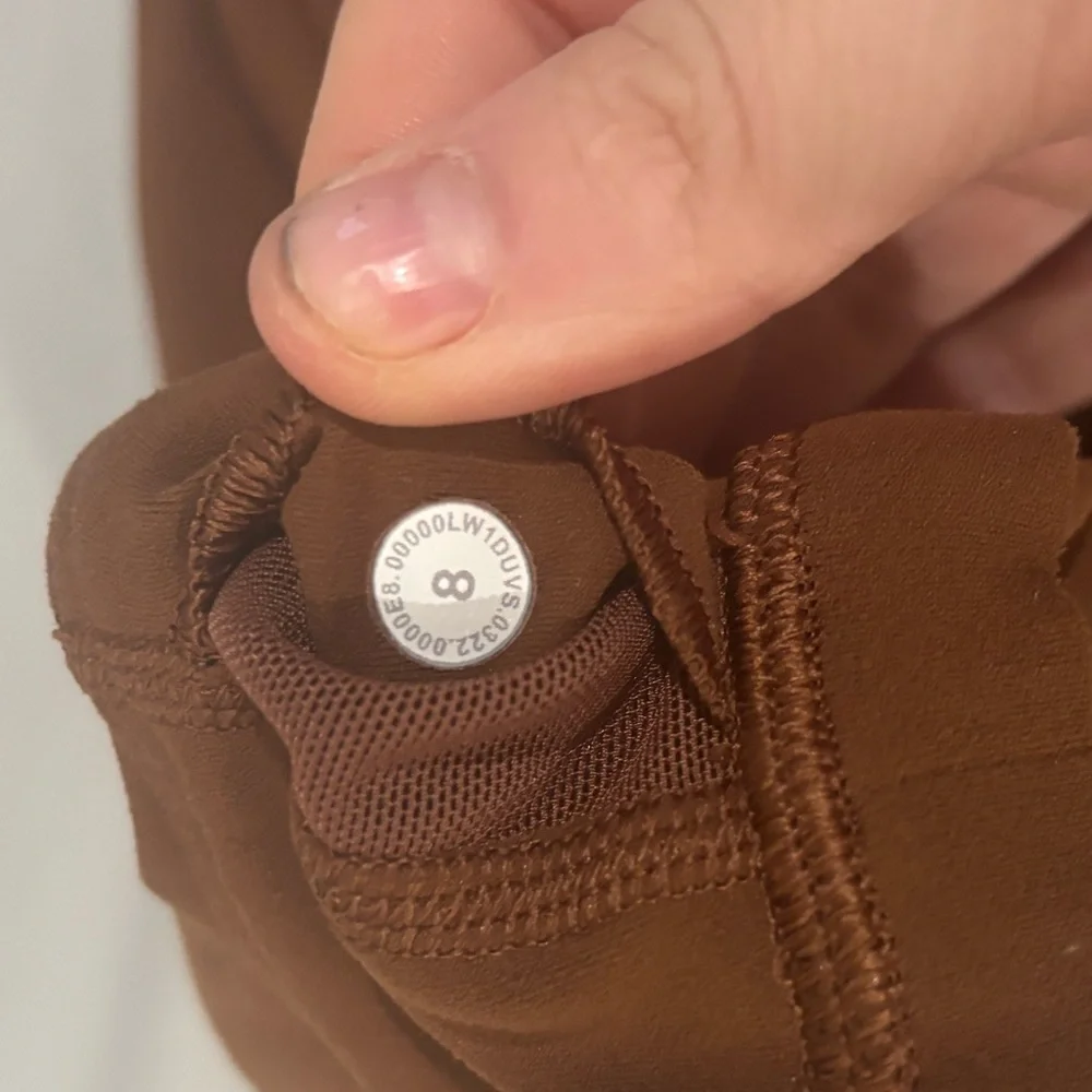 lululemon athletica Brown V‑neck Cropped Tank - Picture 6 of 7